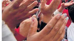 Con actos masivos, los aspirantes a la presidencia de México concluyeron sus giras proselitistas.