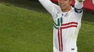 Ronaldo se embarcó horas después en otro vuelo con destino a Lisboa.