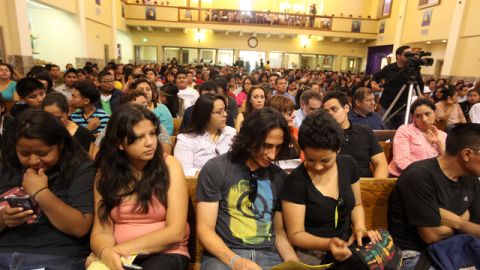 La iglesia de la Placita Olvera fue punto de reunión de cientos de jóvenes 'soñadores' y sus familias.