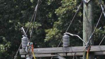 Las líneas de transmisión eléctrica requieren urgentemente renovación y reemplazo