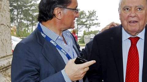 Jesús Zabalza (i), y Enrique Iglesias (d), durante el "XI Encuentro Santander - América Latina. El papel de América Latina en el nuevo escenario económico".