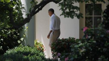 Desde que llegó a la Casa Blanca en 2009, Obama ha elegido para pasar las vacaciones de agosto junto con su esposa, Michelle, y sus dos hijas, Malia y Sasha, en la isla de Martha's Vineyard.