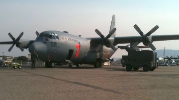 Autoridades dijeron que un avion C-130 MAFFS  se habIa estrellado mientras combatía el incendio forestal en Dakota del Sur.