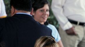 Jerry Brown con mexicanos de Los Angeles.