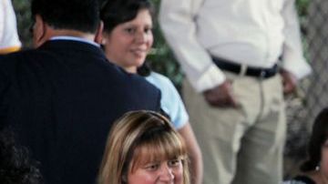 Jerry Brown con mexicanos de Los Angeles.