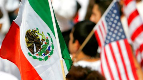 "No existe un liderazgo real en México y que eso se reflejó durante campaña y en las elecciones", dijo el politólogo Allert Brown-Gort, profesor de la Universidad de Notre Dame, quien fue consultado por La Raza.
