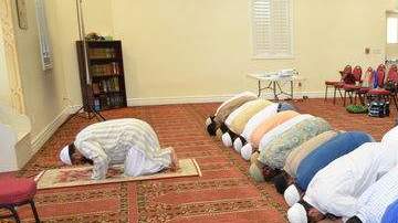 Cada vez hay más latinos que se convierten al islamismo.