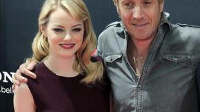 Director Marc Webb (2do. der.) con los actores Emma Stone, Rhys Ifans y Andrew Garfield (der.).