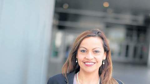 'Soy testimonio de que este país sí da oportunidades a los inmigrantes', dice la aspirante Ana Cubas.