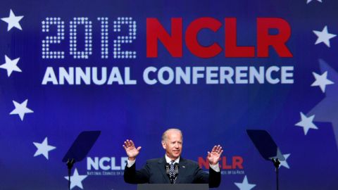 Joseph Biden fue ovacionado por el público mayormente latino.