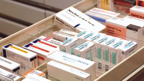 La empresa farmacéutica invertirá 165 millones en la isla caribeña para ampliar una de sus fábricas.