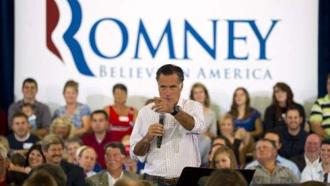 Los empleados de Goldman Sachs Group donaron $902,000 al súper PAC Romney Victory, mientras que los empleados de Bain Capital, la firma de capital riesgo que el republicano fundó, donaron $820,000.
