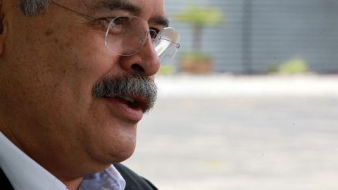 El responsable del Centro de Estudios de la Democracia y Elección, de la Universidad Autónoma Metropolitana (UAM), Javier Santiago Castillo, comentó que el IFE tiene las atribuciones necesarias para investigar la presunta compra de votos que se dio durante el pasado proceso electoral.