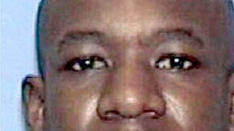 Yokamon Hearn está acusado de robo y asesinato.