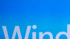 Steve Ballmer, director ejecutivo de Microsoft, explica detalles del  sistema operativo Windows 8, del cual se muestra optimista.