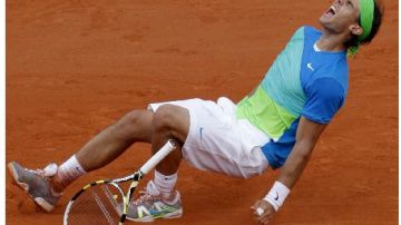 El tenista Rafael Nadal renunció a participar en los Juegos Olímpicos Londres 2012.