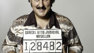 La serie narra el origen humilde de Escobar, sus inicios como delincuente y su llegada a la cima del narcotráfico hasta convertirse en uno de los hombres más poderosos y buscados en la historia del cartel. En la foto, Parra.