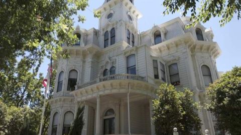 La Casa del Gobernador es uno de los parques estatales que corría peligro de cierre, debido a los recortes de presupuesto.