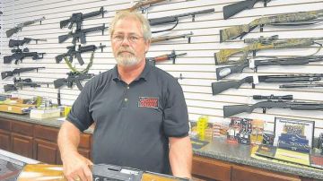 La venta de fusiles y revólveres de todos los calibres se ha disparado en todo el estado.