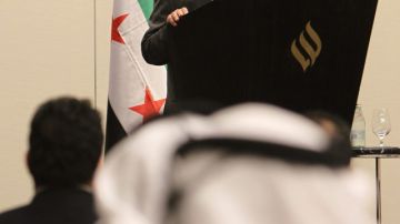 El líder de oposición siria, Abdul Basit Sieda, en Abu Dabi.