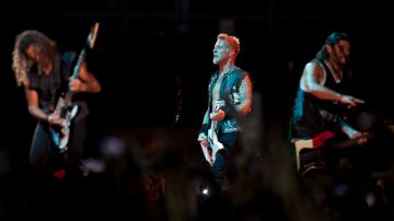 Los integrantes de Metallica en el concierto que presentaron el sábado en México.