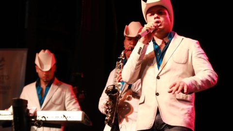 Los integrantes de la banda dijeron que 'Acércate' es una colaboración con el grupo Crudos Tribal.