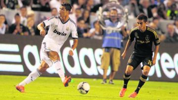 El portugués Cristiano Ronaldo sólo jugó una parte del partido ante los galácticos, que salieron para cumplir el trámite.