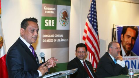 El asambleísta demócrata Gil Cedillo, dice que este es el mejor momento para ayudar a los jóvenes.