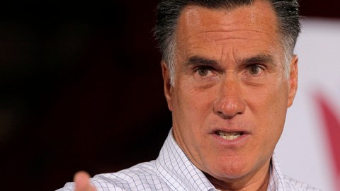 El virtual candidato presidencial y exgobernador de Massachusetts, Mitt Romney, ante la prensa con su nueva proposición de campaña, ayer, en Las Vegas.