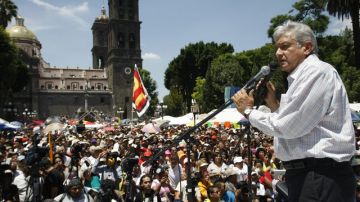 El excandidato presidencial de la izquierda, Andrés Manuel López Obrador, hablaba ayer  en visita a la ciudad de Puebla.