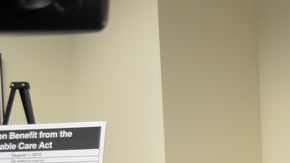 Organizaciones celebran la normativa sobre beneficios en cuidado preventivo para las mujeres, en una rueda de prensa realizada en Chicago