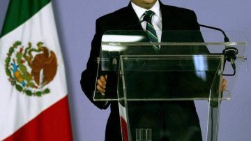 El secretario de Gobernación de México, Alejandro Poiré, dice garantizar sucesión.