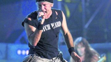 El líder de Iron Maiden, Bruce Dickinson.