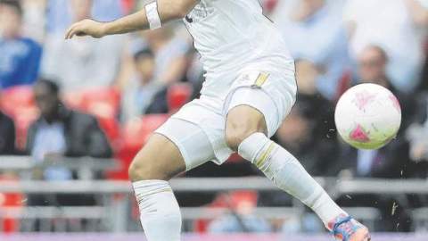 Marco Fabián de la Mora, pieza clave de la selección mexicana que busca la gloria olímpica del fútbol.