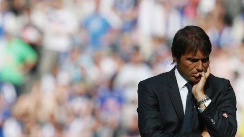 Antonio Conte, que la temporada pasada  llevó al Juvetus al título de la Liga italiana, fue castigado severamente por su federación