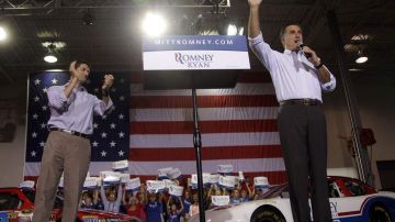 Mitt Romney y Paul Ryan iniciaron hoy su primera gira juntos, por varios estados clave.