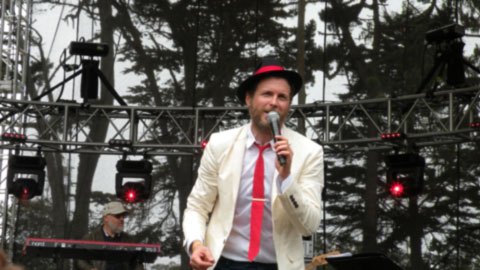 Jovanotti puso a bailar a todos en Outside Lands, incluso a los que no entendían sus canciones.