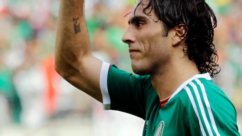 Aldo De Nigris alaba el trabajo de Oribe Peralta en Londres 2012.