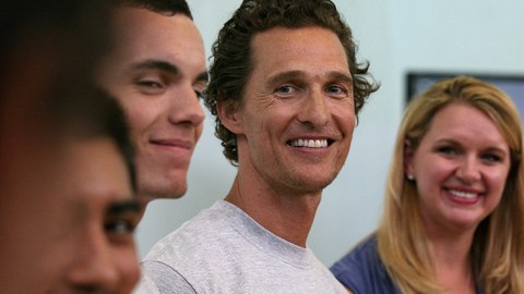 El actor  McConaughey promueve el ejercicio.