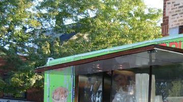 Los vehículos que transporten gas propano o gas natural requerirán de un permiso del Departamento de Bomberos.