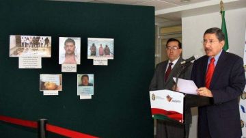 El procurador de Veracruz, Amadeo Flores Espinosa, dio a conocer los resultados de la operación "Veracruz Seguro", para esclarecer varios asesinatos