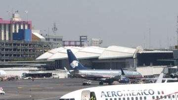 Funcionarios mexicanos exigen que se inspeccione la seguridad en los aeropuertos del país.