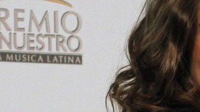 Jacqueline Bracamontes se une a Paulina Rubio y Jenni Rivera en 'La Voz... México'.