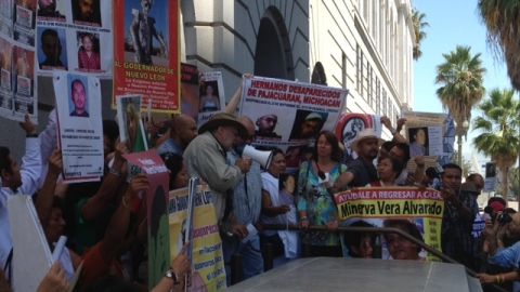 Gran acogida recibe la Caravana por La Paz en distintas ciudades de los Estados Unidos.