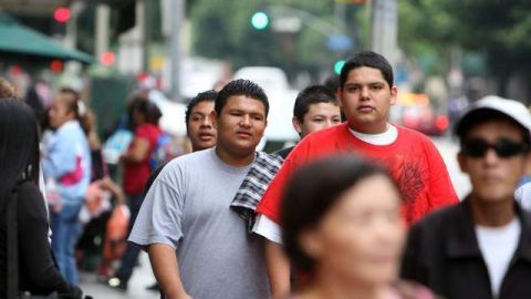 Las Diez Reglas de Oro del Inmigrante en Estados Unidos animan a cumplir la ley y estar bien preparado.