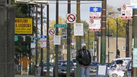 La policía indicó que el operativo se realizó en 10 distritos incluyendo el 7 (Englewood).