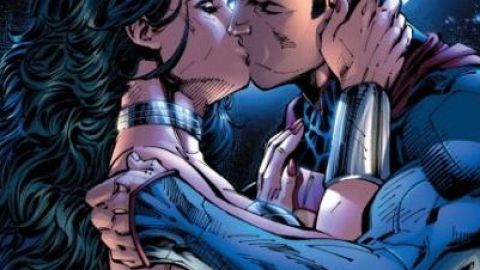 La Mujer Maravilla y Superman aparecen besándose en la próxima edición del cómic "La liga de la justicia".