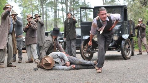 Shia La Beouf (der.) es uno de los tres hermanos protagonistas de 'Lawless'.
