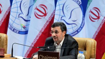 El presidente iraní, Mahmud Ahmadineyad, hablaba ayer, en la sesión de clausura de la Cumbre del Movimiento de Países No Alineados.