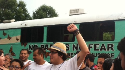 El autobús arribó a las carolinas con la esperanza de enviar su mensaje sobre la importancia de unificar familias.